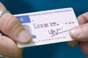 Cambiar de NIE a DNI en carnet de conducir